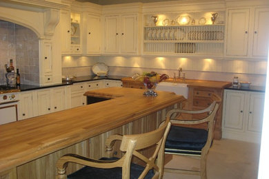 Edwardian Painted & Oak Kitchen