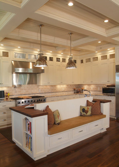 Traditional Kitchen by McSpadden Homes