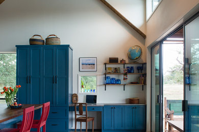 Example of an eclectic kitchen design in Austin