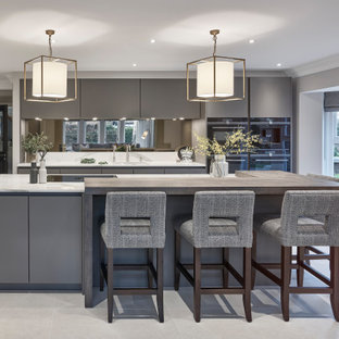 75 Beautiful Galley Kitchen With Mirror Backsplash Pictures Ideas November 2020 Houzz