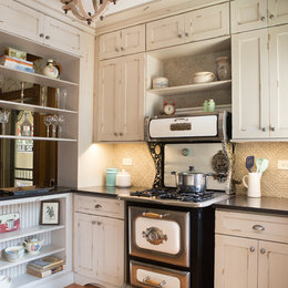 https://www.houzz.com/hznb/photos/elegant-victorian-kitchen-remodel-victorian-kitchen-chicago-phvw-vp~130680553