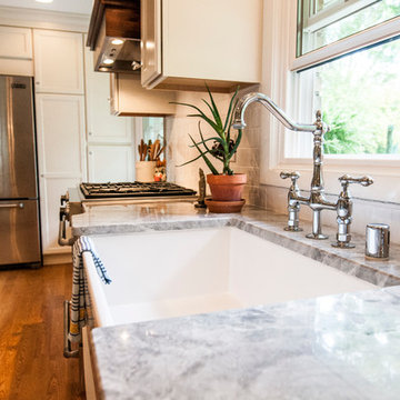 Elm Grove Farmhouse Kitchen