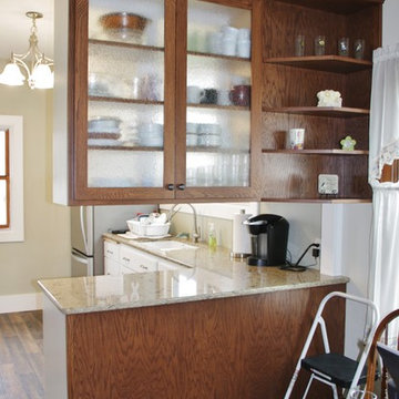 Elmore Kitchen with Dining Room Serving