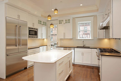 Design ideas for a medium sized traditional kitchen in Boston.