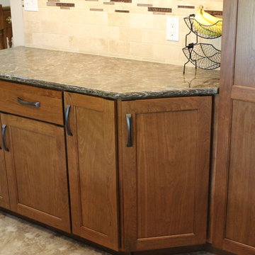 Erie, IL- Cherry Compliments Oak in a Remodeled Kitchen