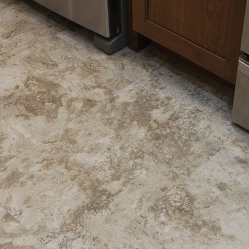 Erie, IL- Cherry Compliments Oak in a Remodeled Kitchen