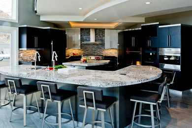 Example of a trendy kitchen design in Milwaukee