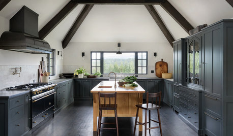 3 Beautiful Black Kitchens