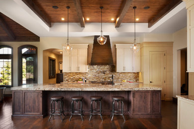 Inspiration for a rustic kitchen remodel in Detroit