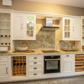 Ex Display Kitchen, Harvey Jones Original In Frame Run, Dresser & Butchers Block