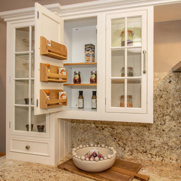 Ex Display Kitchen, Harvey Jones Original In Frame Run, Dresser & Butchers Block