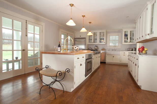 Traditional Kitchen by Beckwith Group