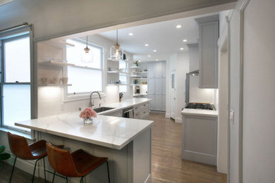 Transitional kitchen photo in San Francisco