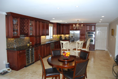 This is an example of a classic kitchen in Cincinnati.
