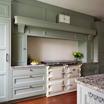 Fallowfield  |  Traditional English Country Kitchen.