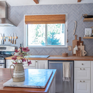 Farmhouse Kitchen Backsplash in Grey Glazed Brick