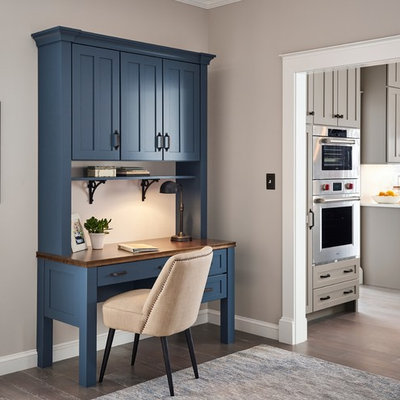 Inspiration for a large country l-shaped eat-in kitchen remodel in Other with shaker cabinets, gray cabinets and an island
