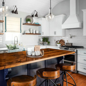 Farmhouse Style Kitchen