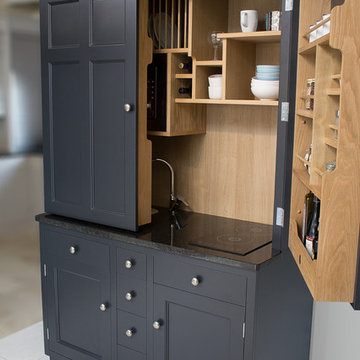 Fearnley Petite Kitchenette in Off Black paintwork