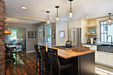 Fennell Retreat Kitchen