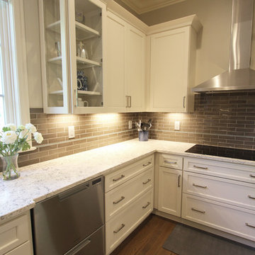 Fieldstone White Kitchen with Slate Gray Stain Island
