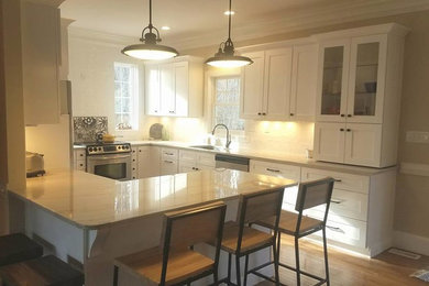 Example of a kitchen design in Raleigh