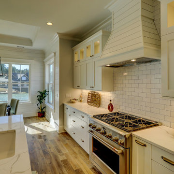 Flatwater Drive Model - Kitchen