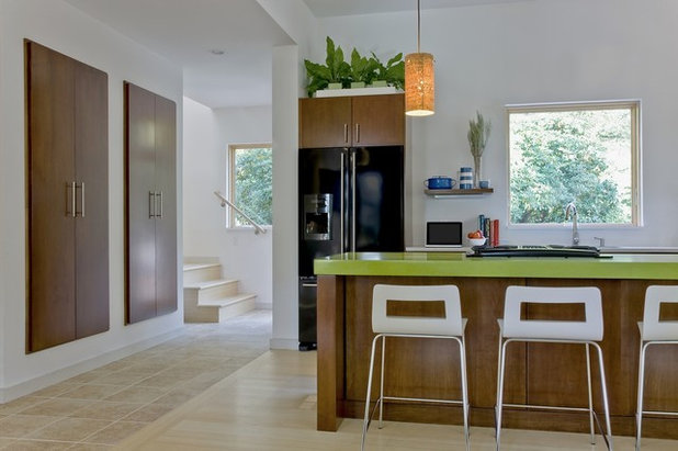 Modern Kitchen by ZeroEnergy Design
