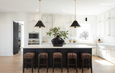 Kitchen of the Week: Texas Chic in Black, White and Wood