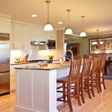 Formal Dining. Practical Kitchen
