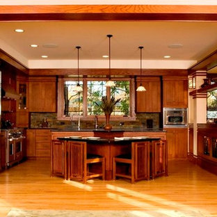75 Beautiful Traditional Frank Lloyd Wright Kitchen Pictures & Ideas