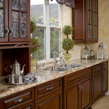 French Accents in Southern California Kitchen