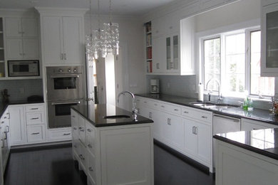 Example of a trendy kitchen design in New York