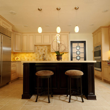 Fullerton: Contemporary French Country Kitchen