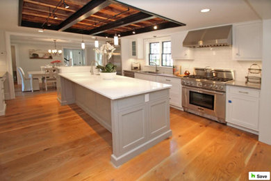 Kitchen - kitchen idea in Boston