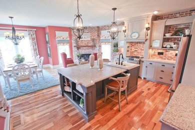 Example of a kitchen design in Louisville