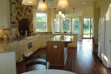 Example of a transitional kitchen design in San Diego