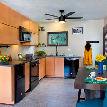Garage Apartment to Guest House - Kitchen
