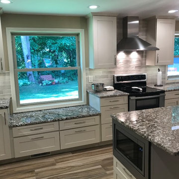 Getzville- Contemporary Cream Kitchen