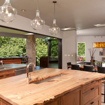 Gig Harbor Home of Distinction presented by KOMO-TV