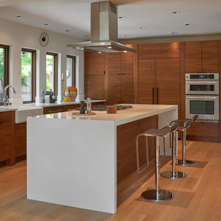 Glam/Mod Mid-Century Kitchen