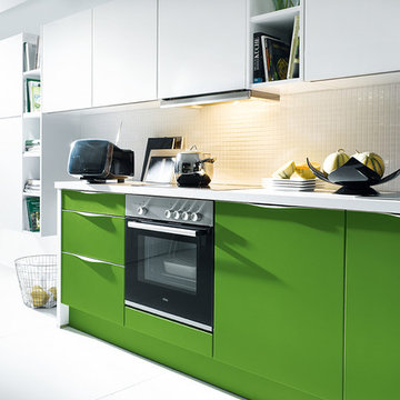 Glasline Glass Gloss Crystal White and Biella May Green Schüller Kitchen