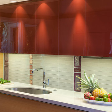 Glass Cabinet Doors & Backsplash Kapalua Ironwood Maui Kitchen Remodel