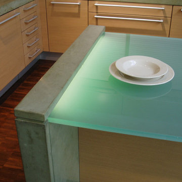 Glass Countertop - Brooks Custom
