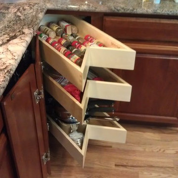 Glide-Around Corner Cabinet Solution