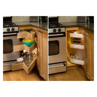 https://st.hzcdn.com/fimgs/pictures/kitchens/glide-around-corner-cabinet-solution-shelfgenie-of-columbus-img~d7617e7e02e2a95c_1047-1-155337d-w320-h320-b1-p10.jpg