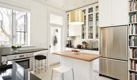 Kitchen of the Week: Streamlined and Smart in Montreal