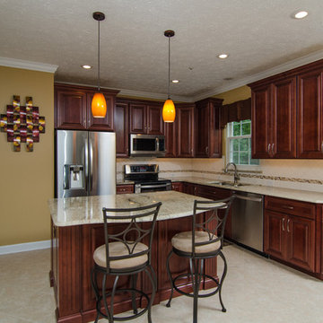 Golden Ivory Granite with Cherry Cabinets