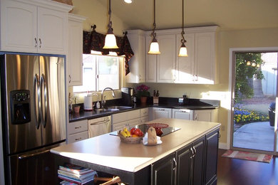 Inspiration for a transitional kitchen remodel in Phoenix