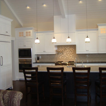 Gorgeous Traditional Kitchen + Vaulted Ceilings